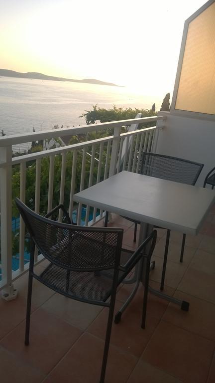 J&B Holiday House Hvar Хвар Экстерьер фото