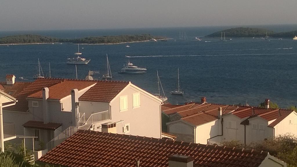 J&B Holiday House Hvar Хвар Экстерьер фото