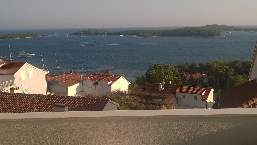 J&B Holiday House Hvar Хвар Экстерьер фото