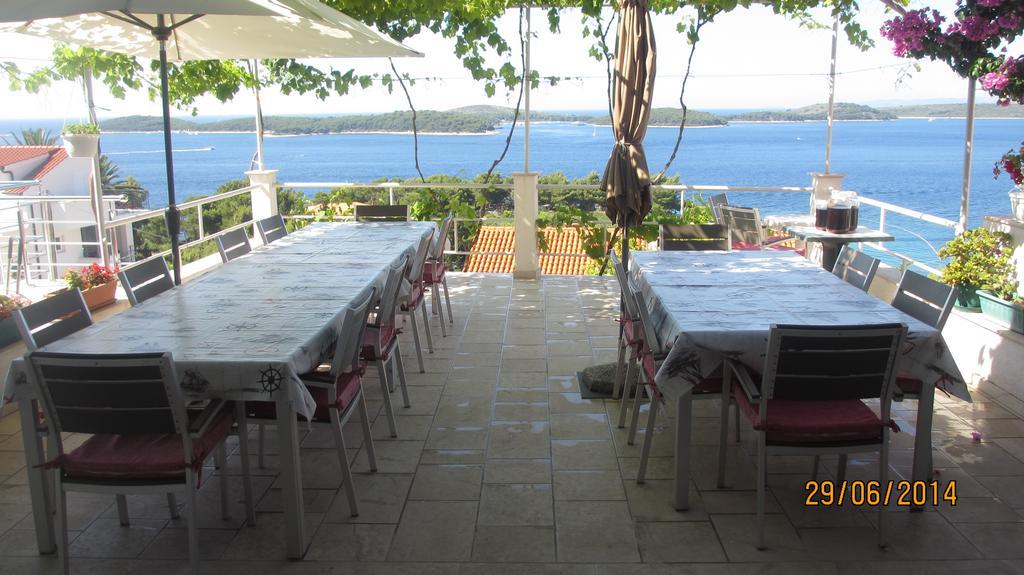 J&B Holiday House Hvar Хвар Экстерьер фото