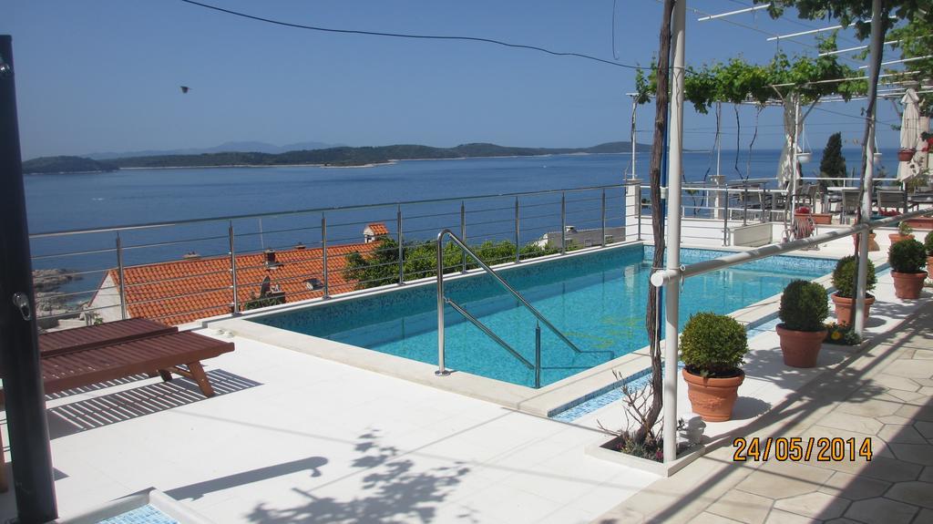 J&B Holiday House Hvar Хвар Экстерьер фото