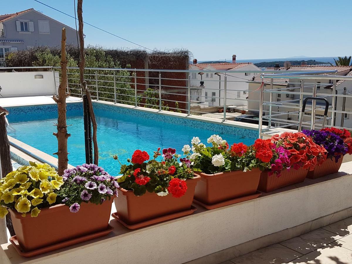 J&B Holiday House Hvar Хвар Экстерьер фото