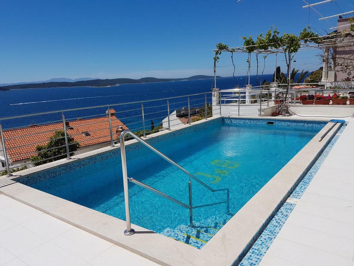 J&B Holiday House Hvar Хвар Экстерьер фото